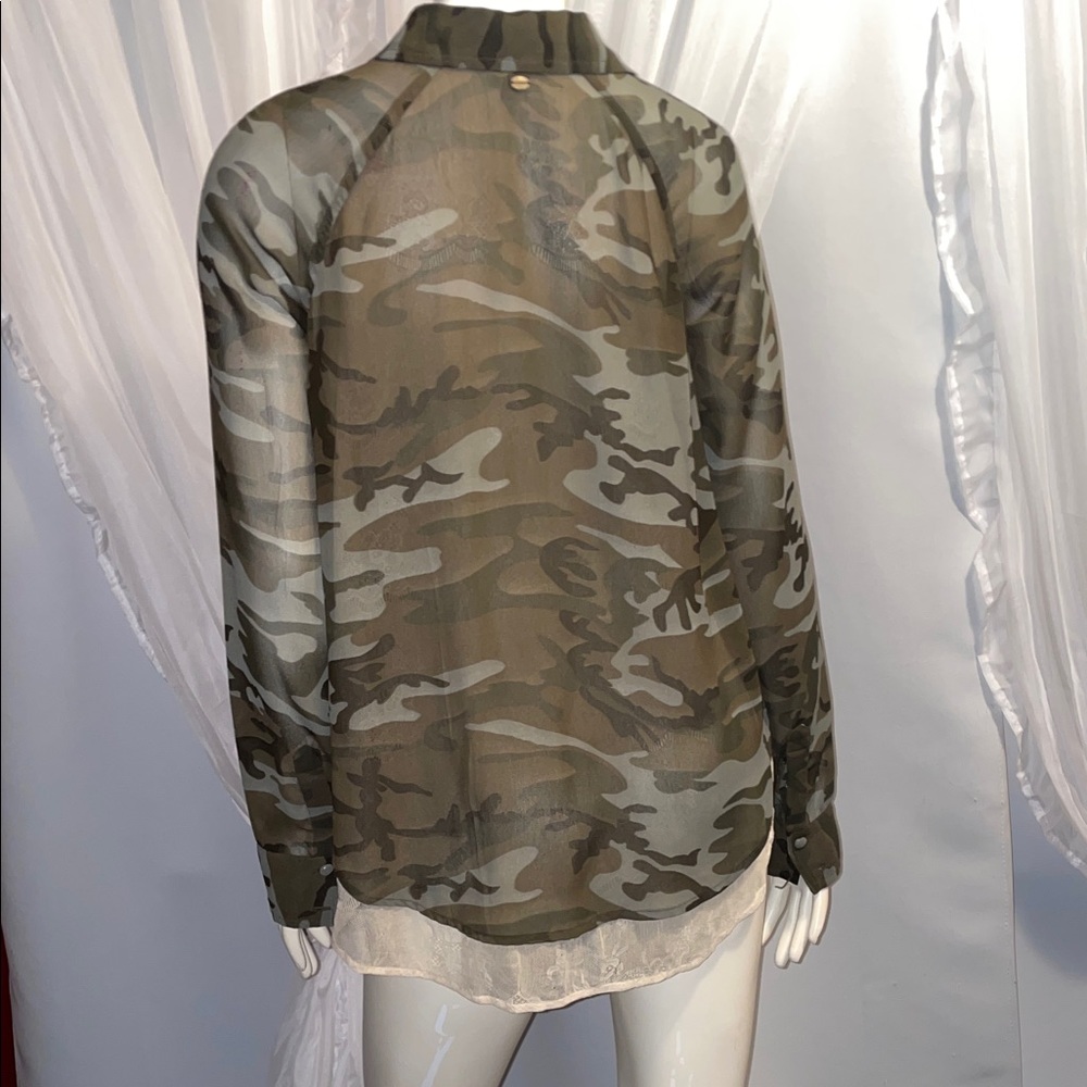 Guess Women's Green Camouflage Utility Jacket